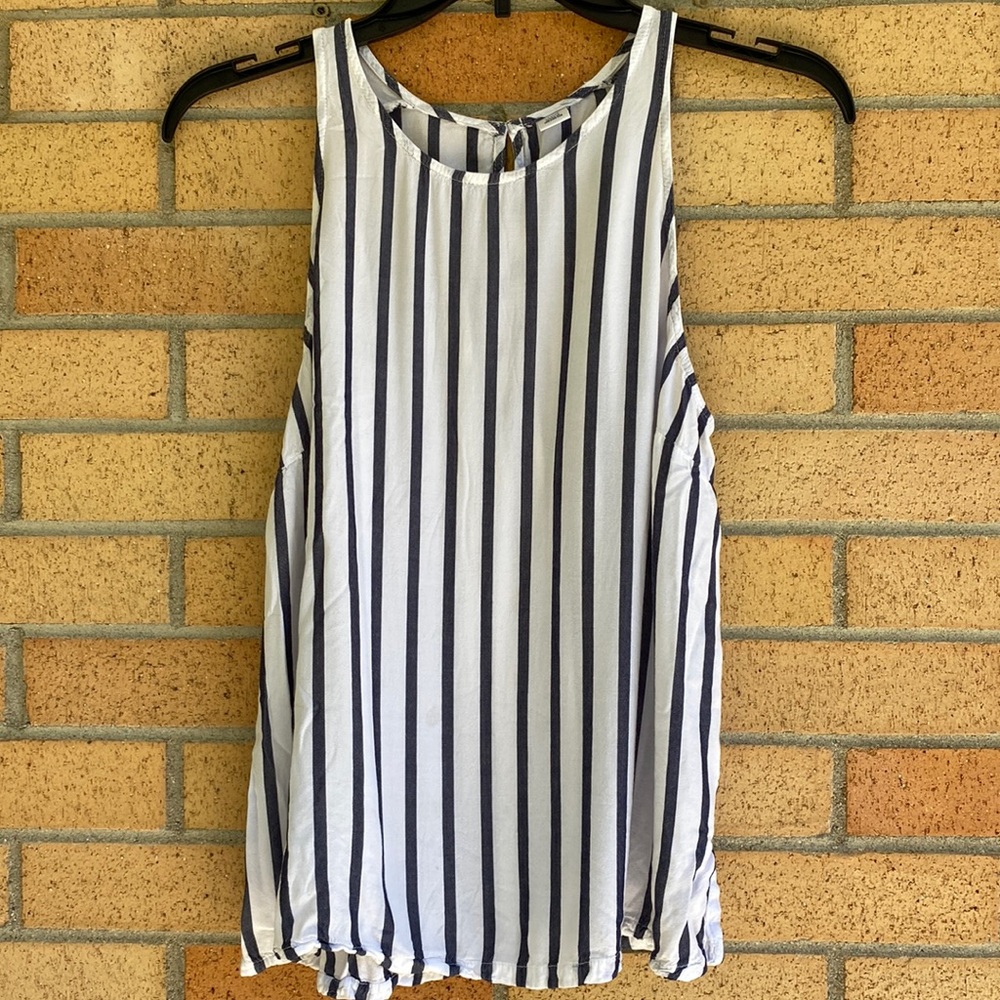 Old Navy blue and white tank